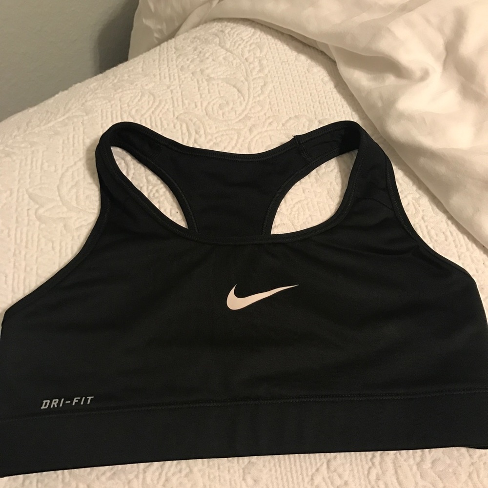 Black Nike sports bra