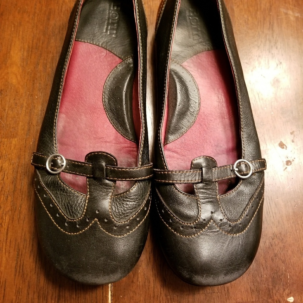 Born black flats