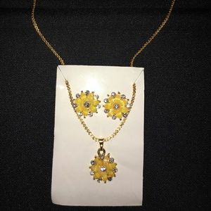 NWOT necklace and earring set