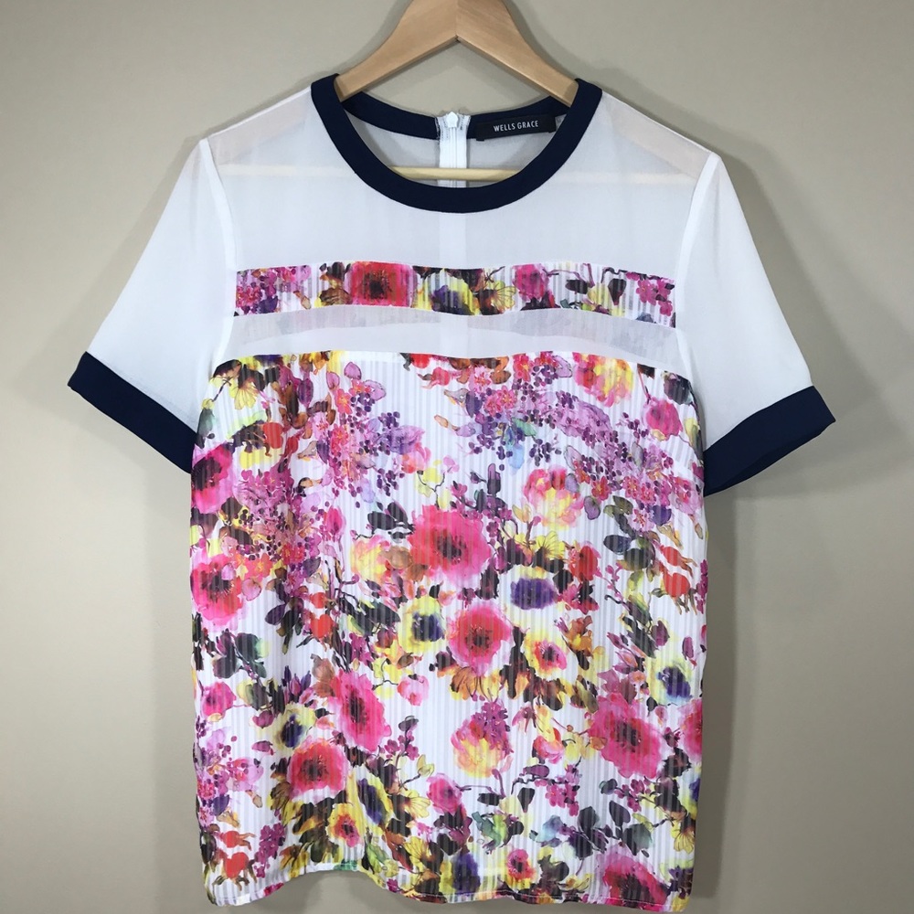 Floral blouse, size M