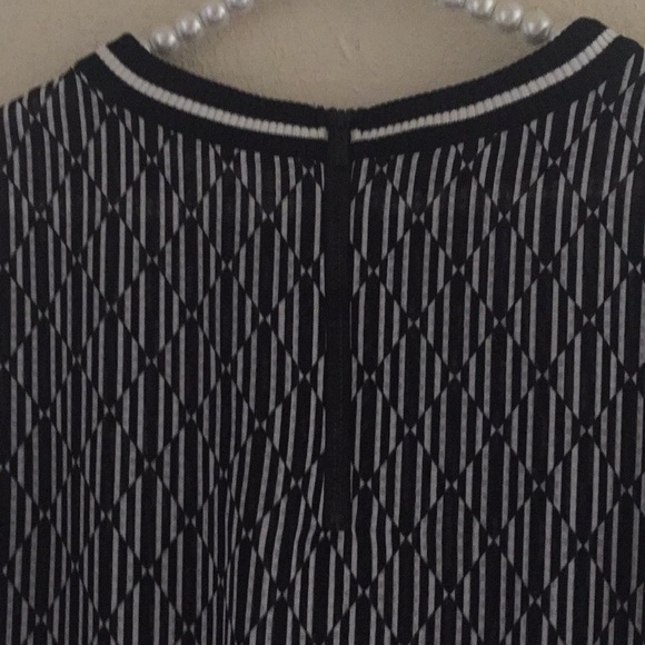 MICHAEL KORS TOP. - Picture 3 of 8