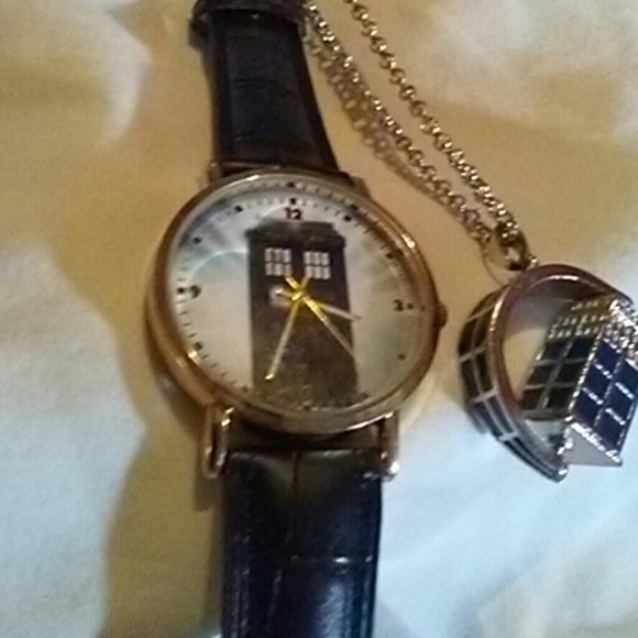 Watch/necklace - Picture 2 of 2