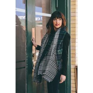 🆕GREEN Scarves