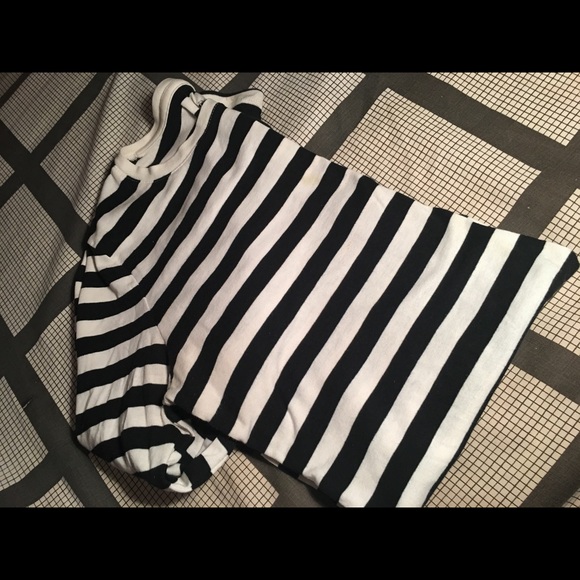 Black and white Stripped long sleeve top - Picture 1 of 4