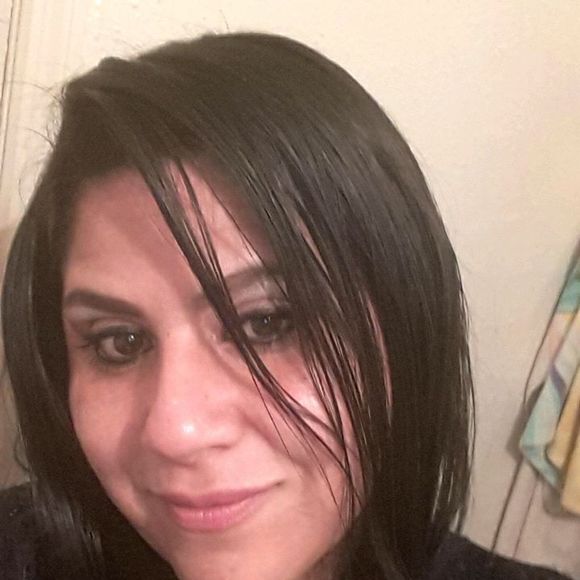 Meet your Posher, Lupe - Picture 1 of 1