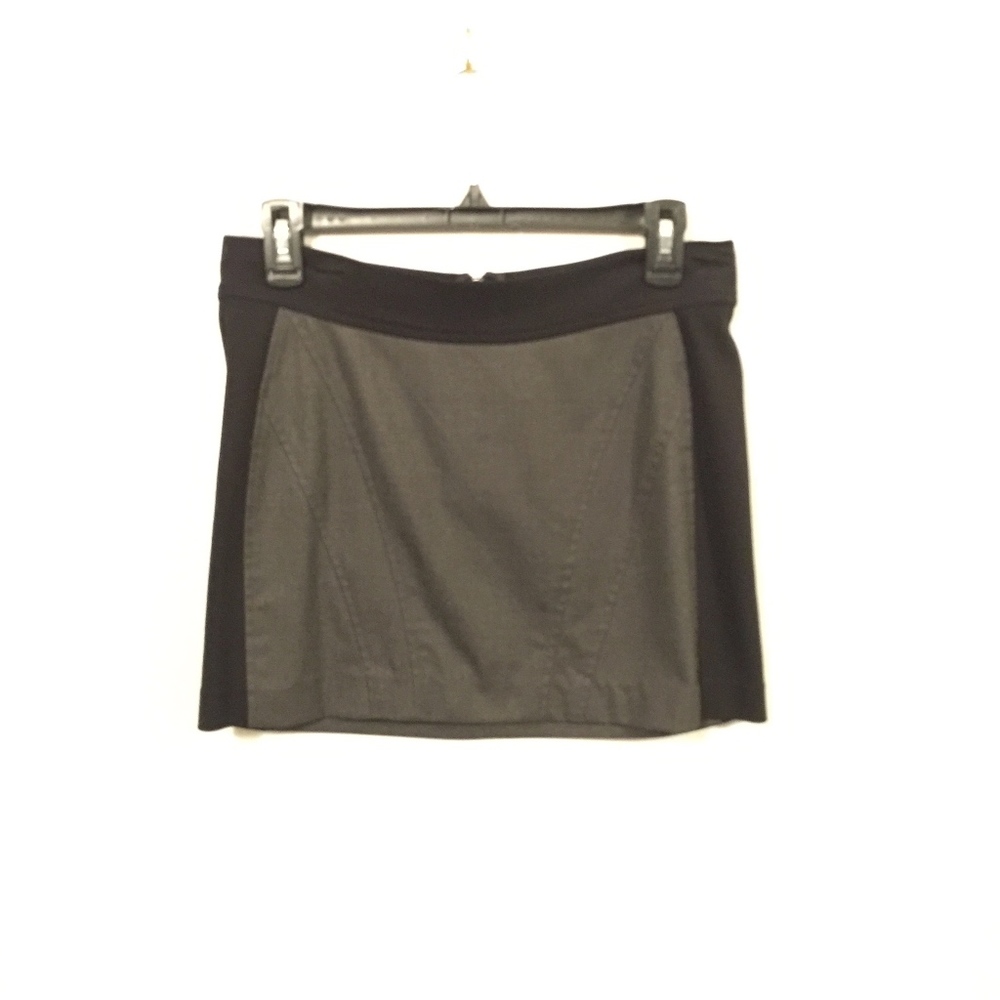 Bebe Mini Skirt Black/Gray Size 4