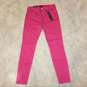 Celebrity Pink Dare You Sz 7/28 skinny jeans