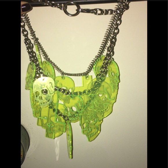 Custom Heartless Revival skull & cross necklace - Picture 5 of 8