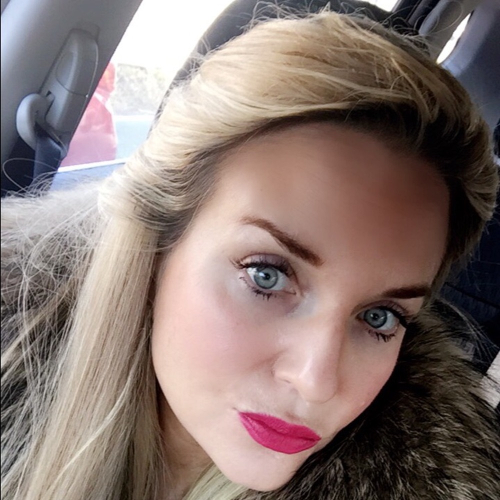 Meet your Posher, Shira