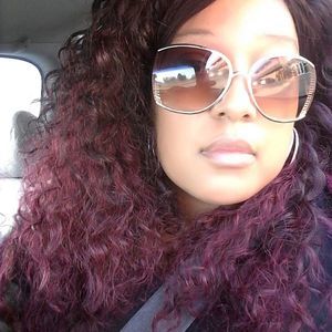 Meet your Posher, Shavone