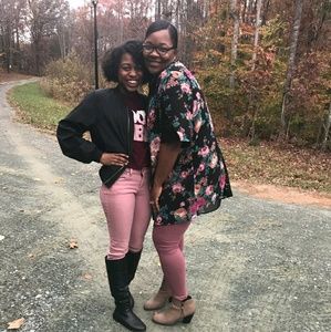 Meet your Posher, Latoya