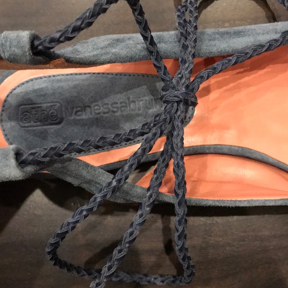 🆕 Vanessa Bruno Suede Flats - Picture 3 of 6