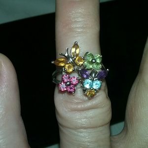 Pretty colorful flower ring. Sterling silver