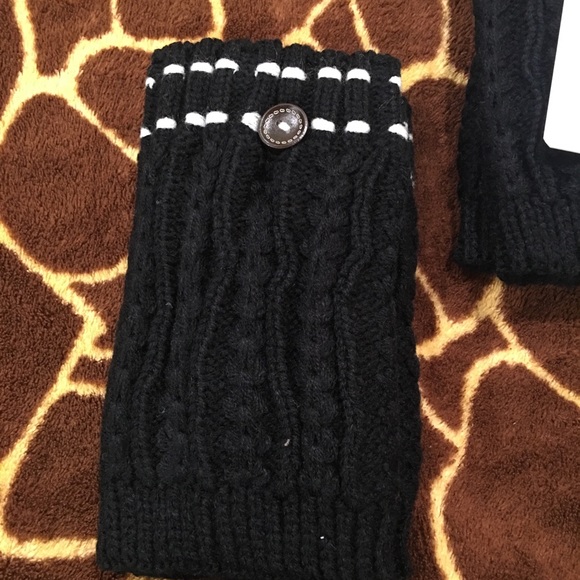 🔸3/$21🔸single button boot topper - Picture 3 of 3