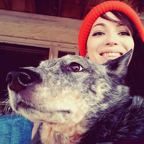 Meet your Posher, Lauren - Picture 5 of 8