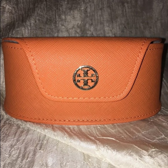 Tory Burch Glasses Case - Picture 3 of 4