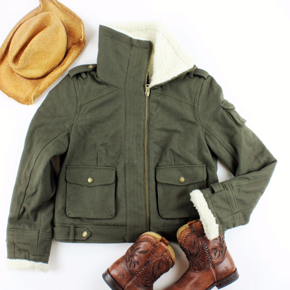 American Eagle faux sherpa bomber cargo jacket