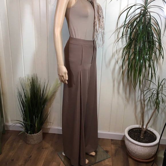 Wide-Leg Trousers - Picture 2 of 4