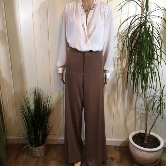 Wide-Leg Trousers - Picture 4 of 4