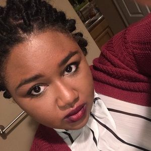 Meet your Posher, Brianna