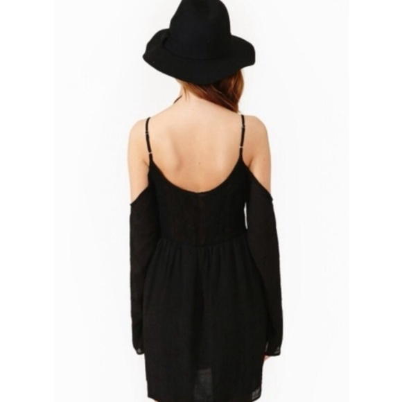 Black Boho Cold Shoulder Bell Sleeves Dress - Picture 3 of 3
