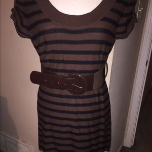 Sweater tunic with belt