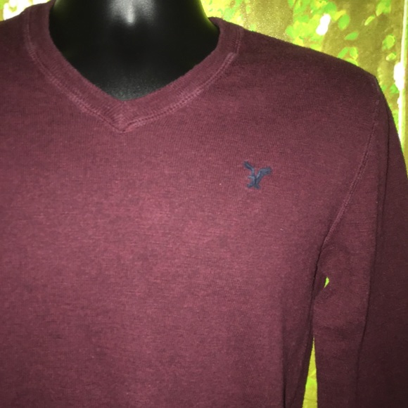 Men’s Small American Eagle V-Neck Sweater - Picture 2 of 4