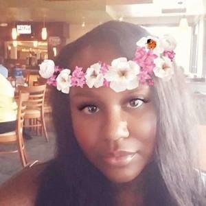 Meet your Posher, Toya