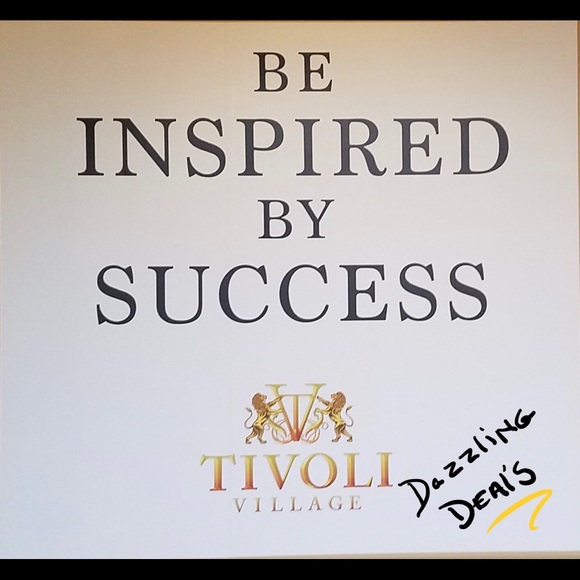 WELCOME to Dazzlingdeals closet - Picture 8 of 9