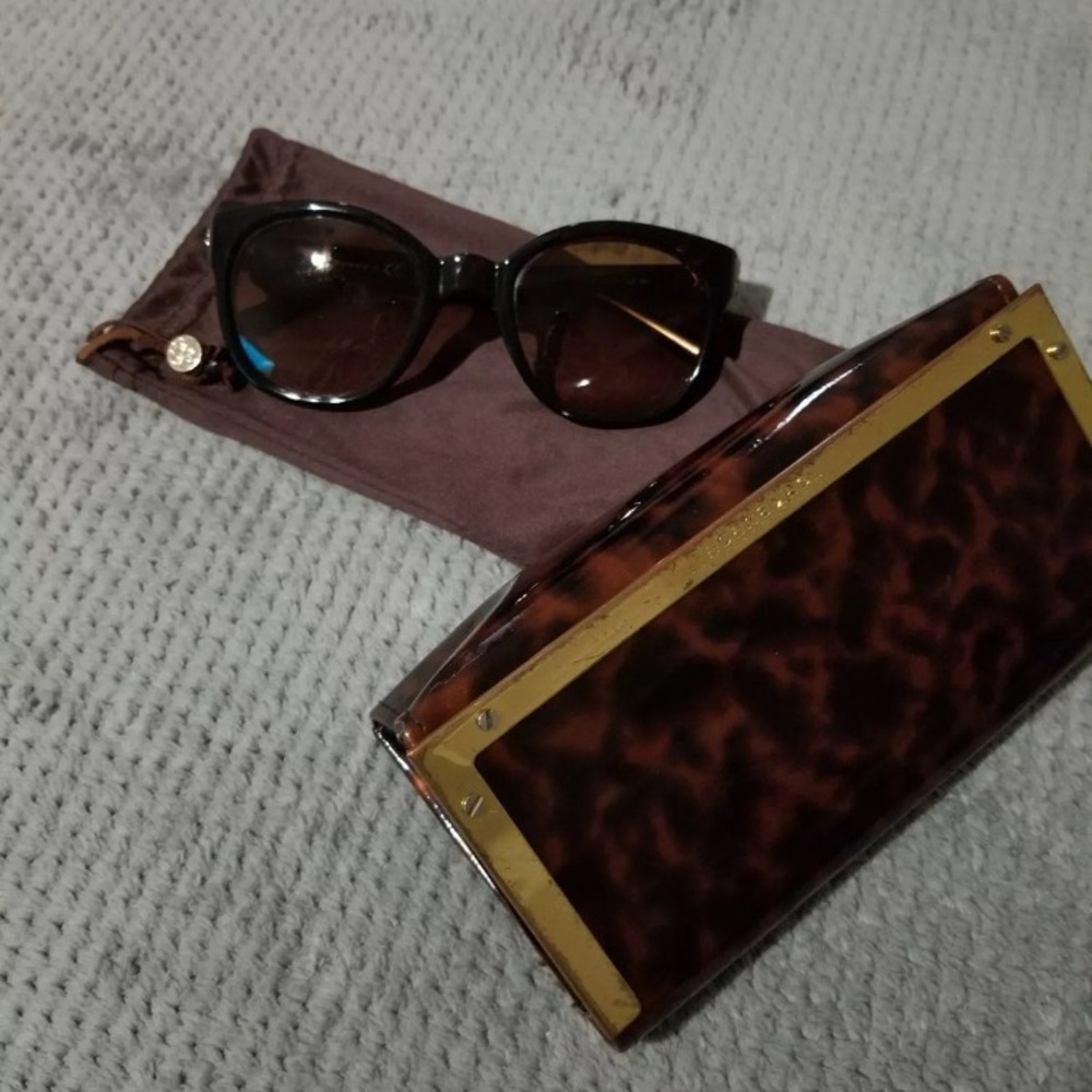 Tory burch sunglasses