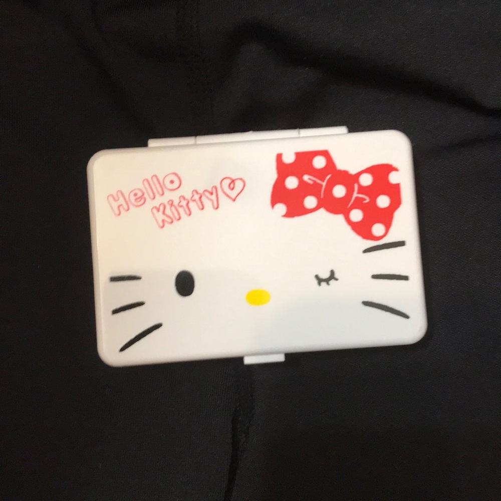 Hello Kitty Awesome paper clips!!