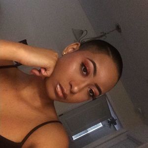 Meet your Posher, Kima