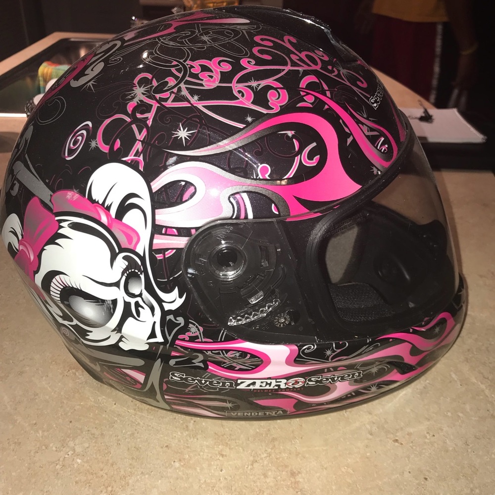 Woman's Bad Betty Vendetta Helmet, Size L