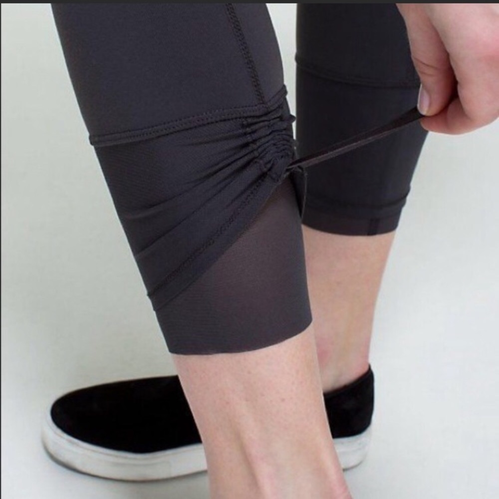 Lululemon Find Your Flow Crop Size 8