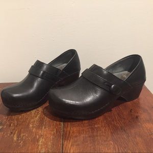 Dansko clog