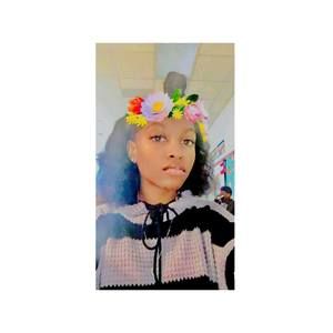 Meet your Posher, Mya