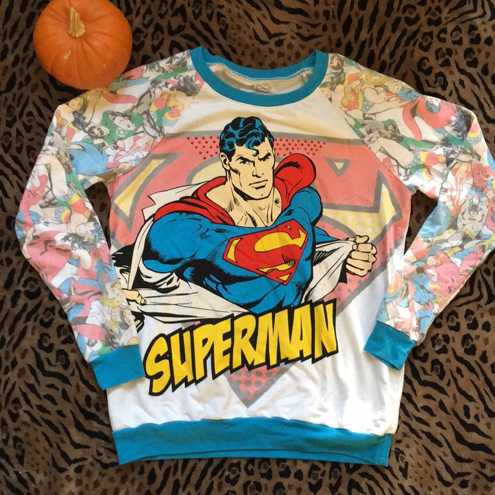 Women Superman Sweatshirt Medium