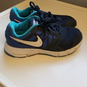 Girl's Nike Sneakers