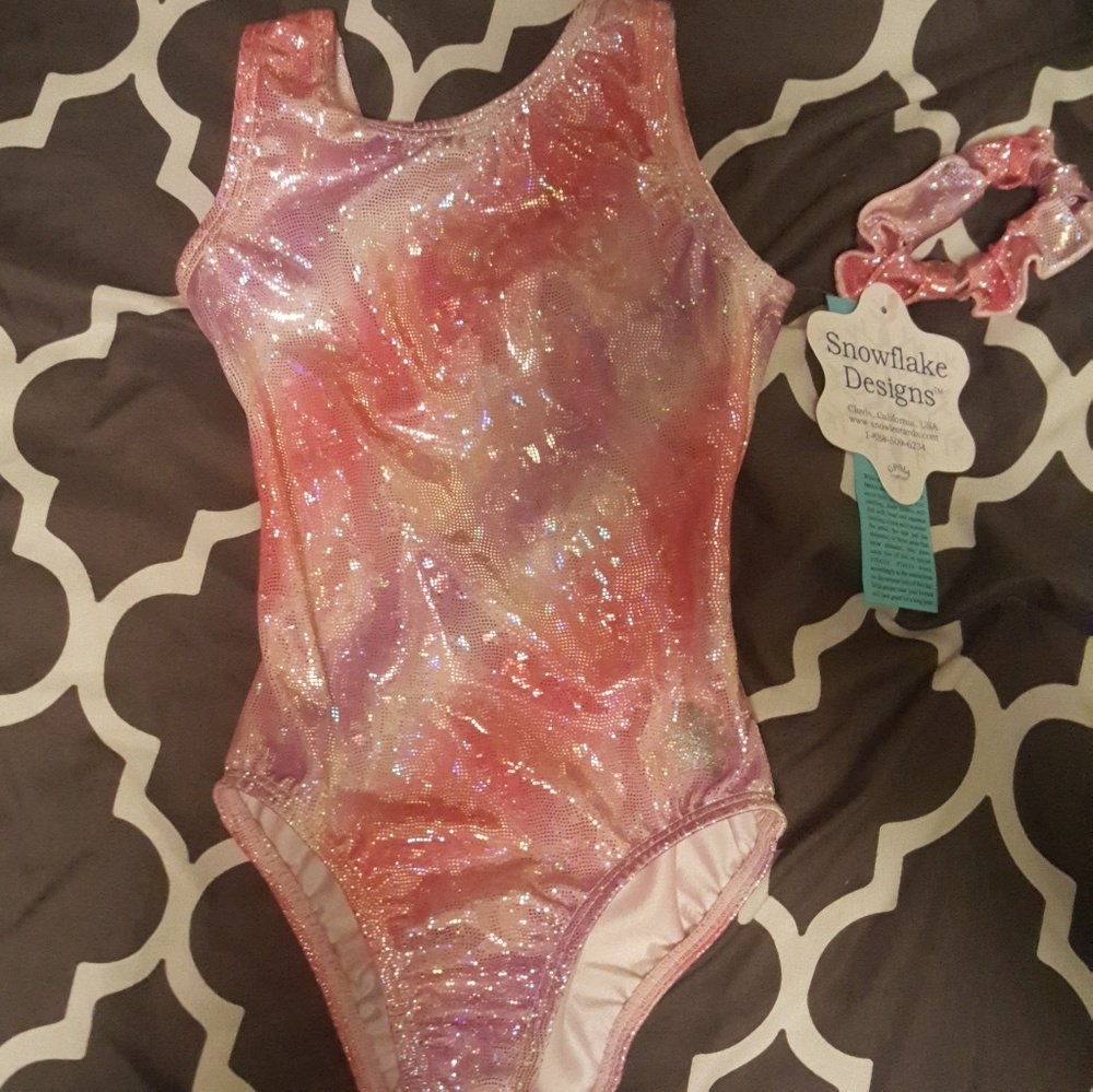 Girls Gymnastics leo