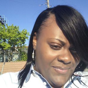 Meet your Posher, Ebony