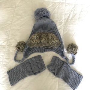 NWOT Cute hat and gloves set