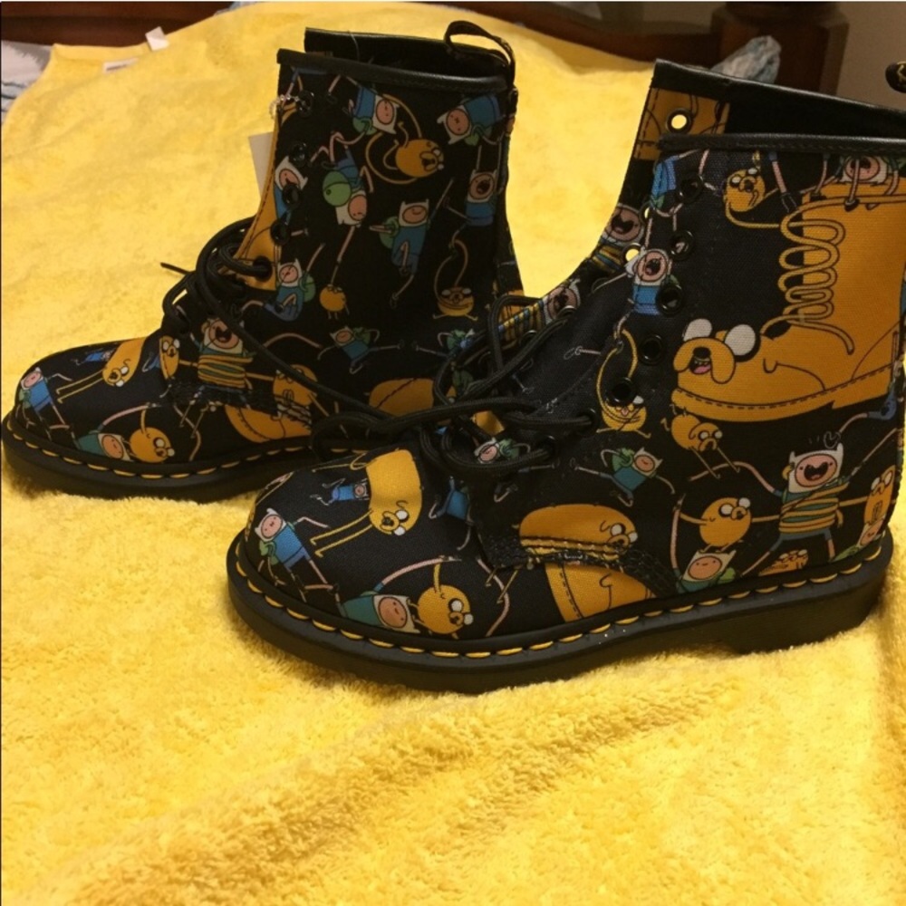 Dr. Martens Castel Jake Boot Cartoon Network