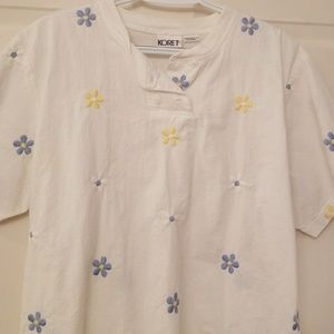 Koret Button Up Flower Pattern Short Sleeve Top