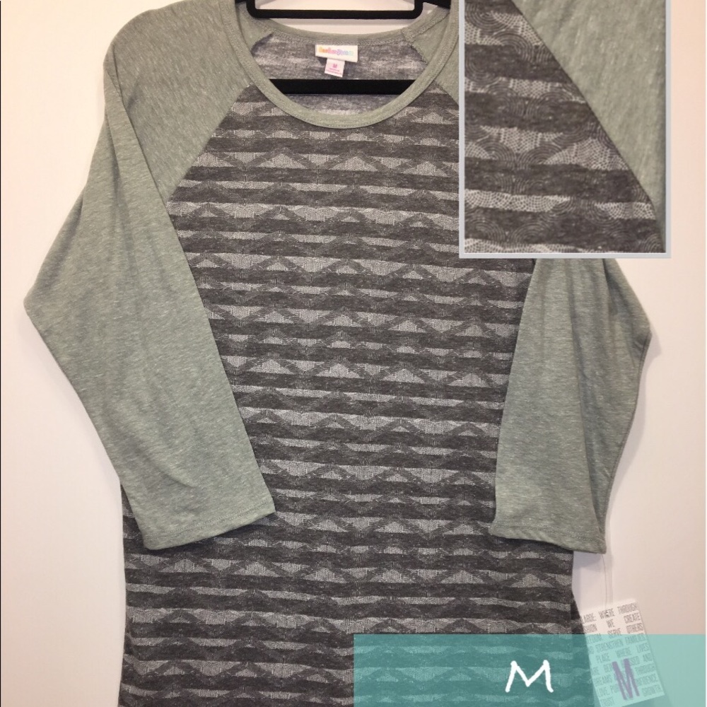 BNWT LULAROE RANDY BASEBALL TEE 3/4 SLEEVE M