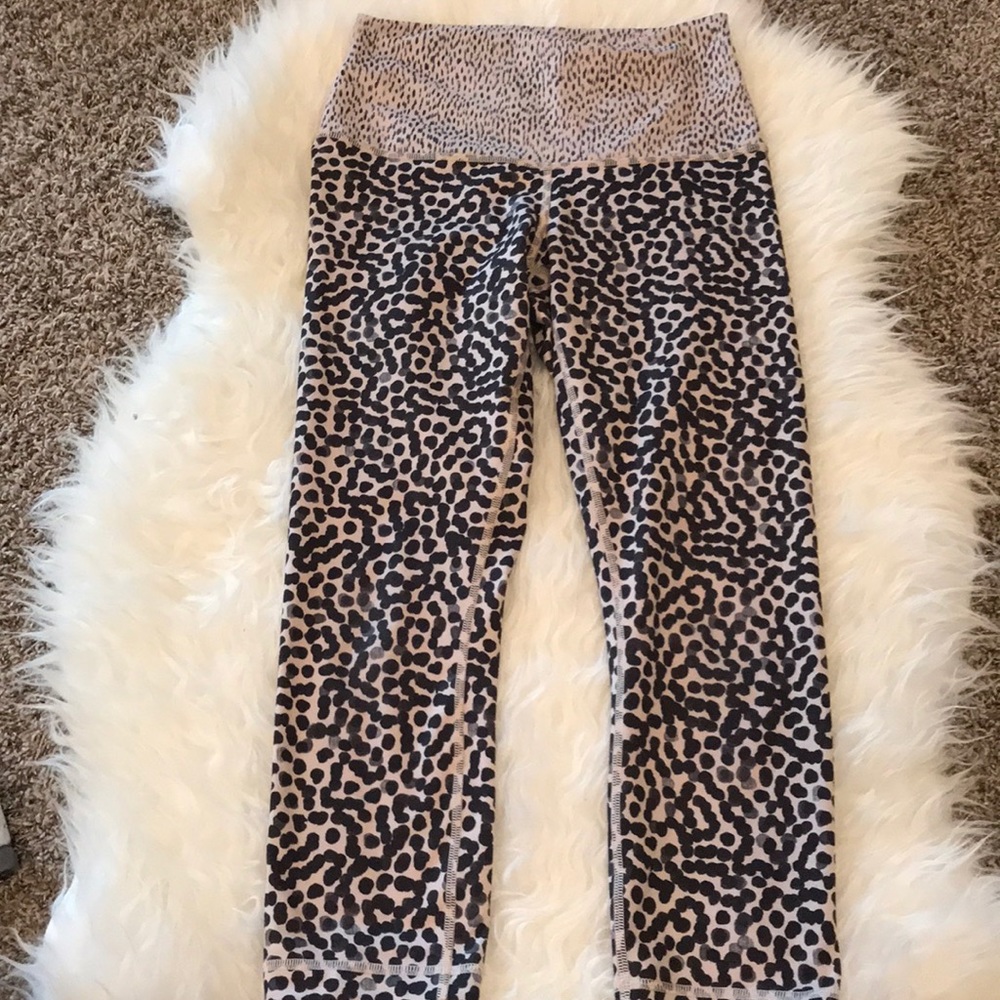 Lululemon yoga pants