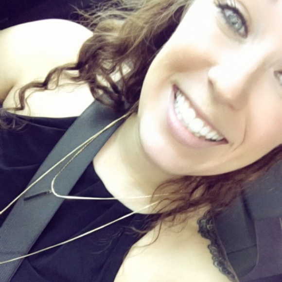 Meet your Posher, Riana - Picture 6 of 7