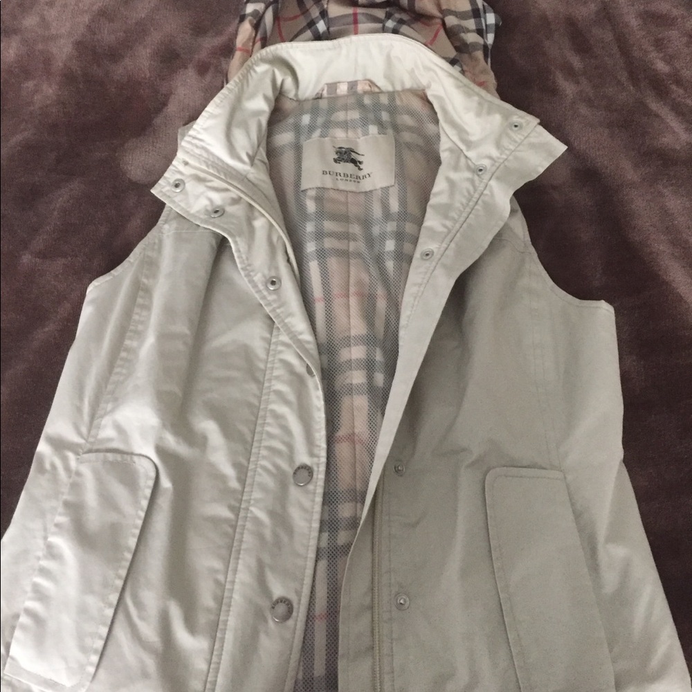 Burberry women's vest