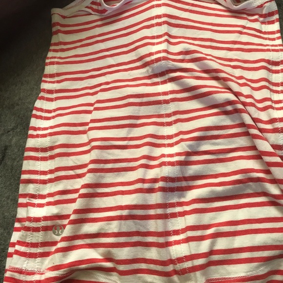 Lululemon - Picture 3 of 3