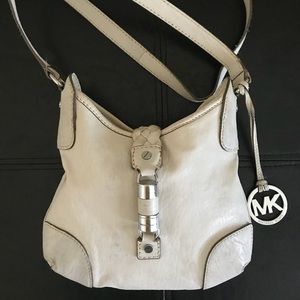 🌸🌸MICHAEL KORS CROSS BODY BAG 🌸🌸