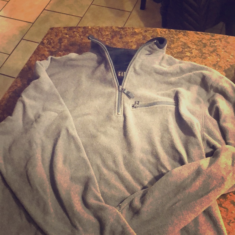 Gap fleece zip up